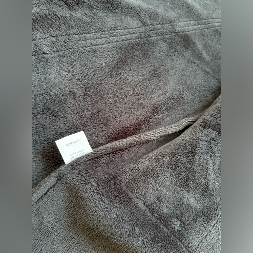 Icelandic Design Button Up Jacket - Picture 9 of 12